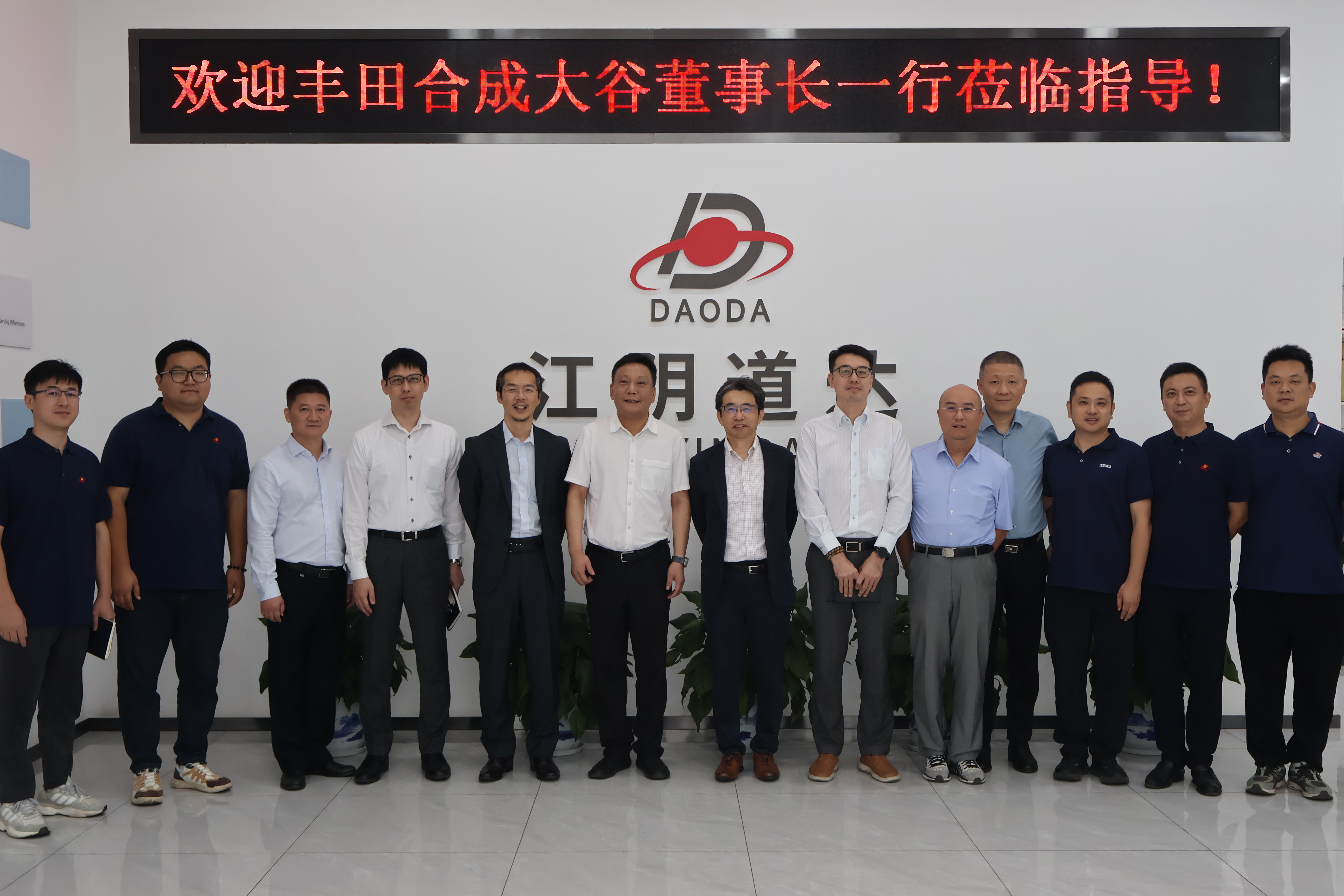 1763688467292038071.jpg 1763688467292038071.jpg